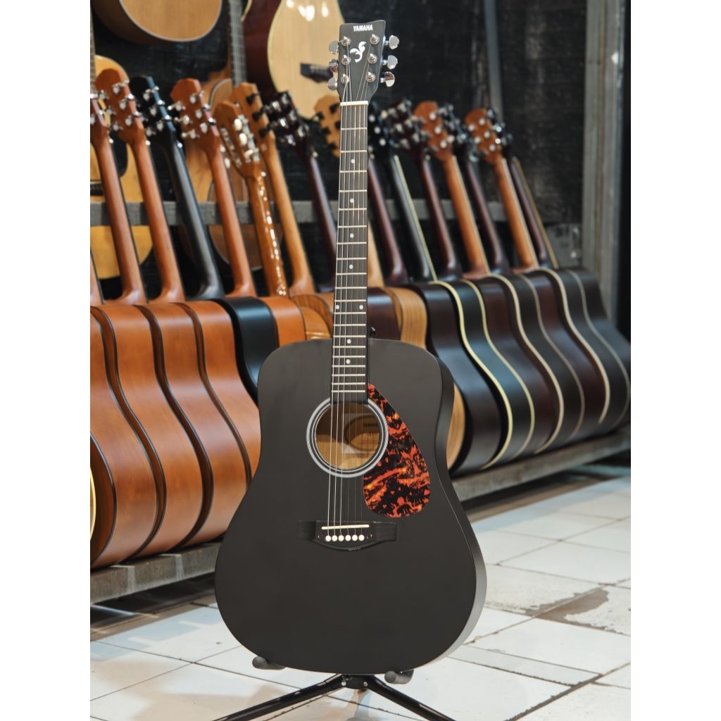 Gitar Akustik yamaha F310 Hitam
