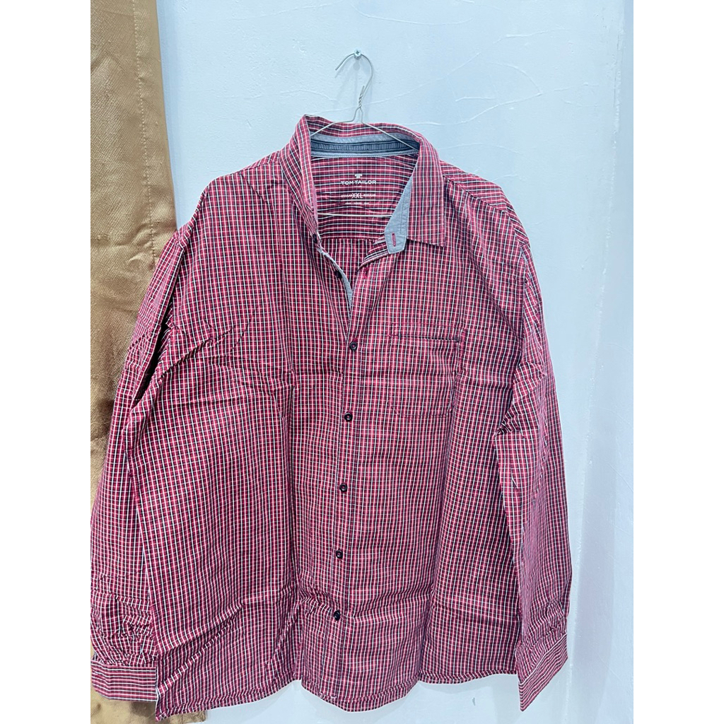 KEMEJA PRIA GARIS GARIS