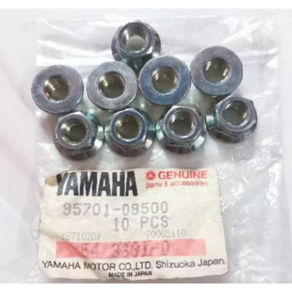 Mur nut block cylinder head Yamaha RXZ cataliyer  RZR Y125ZR original japan