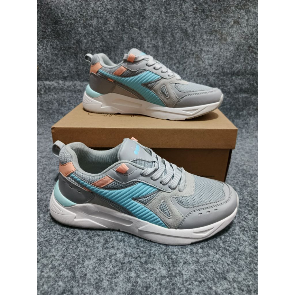 DIADORA MARCO ORIGINAL / DIADORA WOMENS / DIADORA BEST SELLER