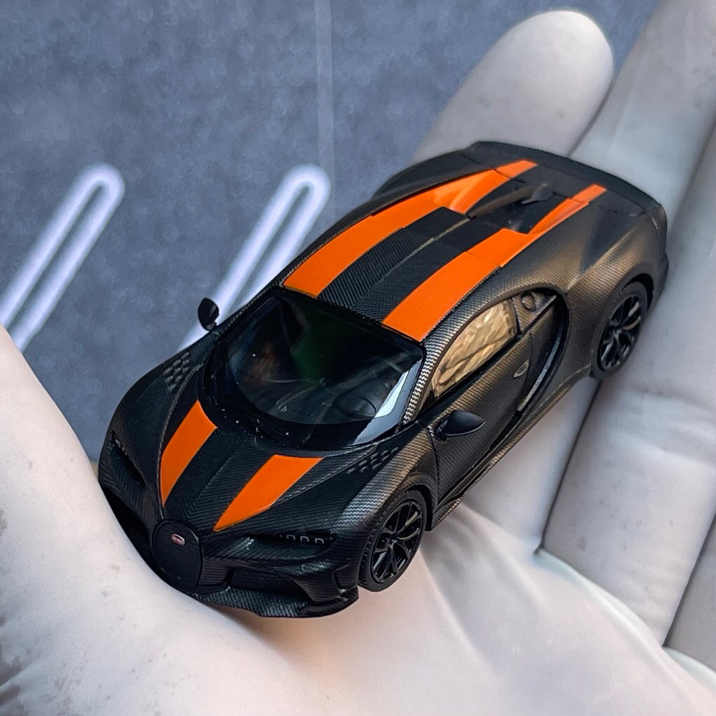 Mini GT 409 Bugatti Chiron Super Sport 300+ World Record Diecast