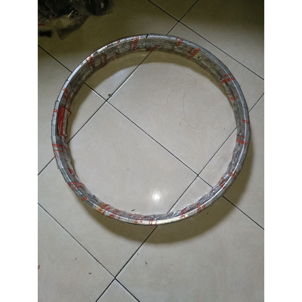 velg belakang 140-17 Astrea grand prima original AHM Honda