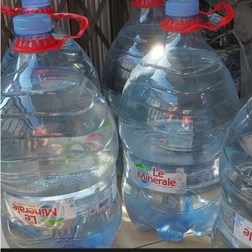 

1 Galon Le mineral 15 Liter Galon BESAR