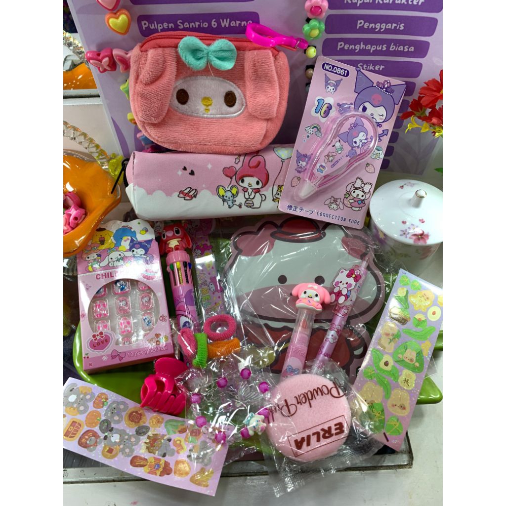 

Scoop ATK karakter sanrio & aksesoris