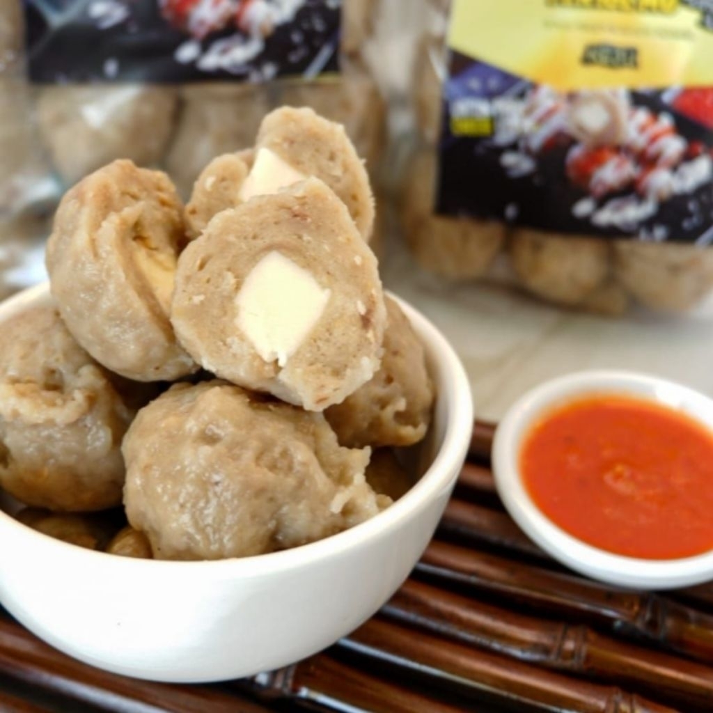 

Pentol Gila / Pentol Petarung Pedas Surabaya Frozen Keju | Mozzarella | Daging / Urat (9 pcs)