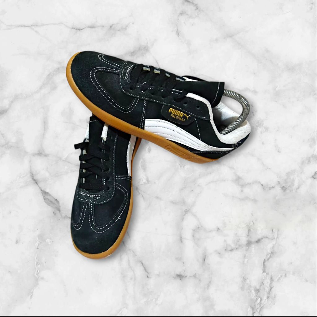 sneakers pria wanita/sepatu second/sepatu black white/sepatu pria wanita