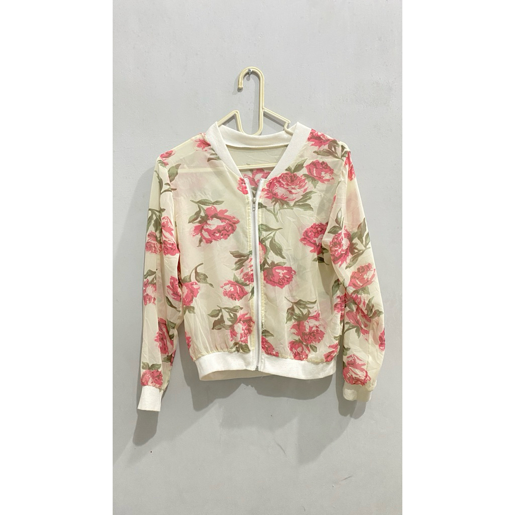 JAKET MOTIF BUNGA