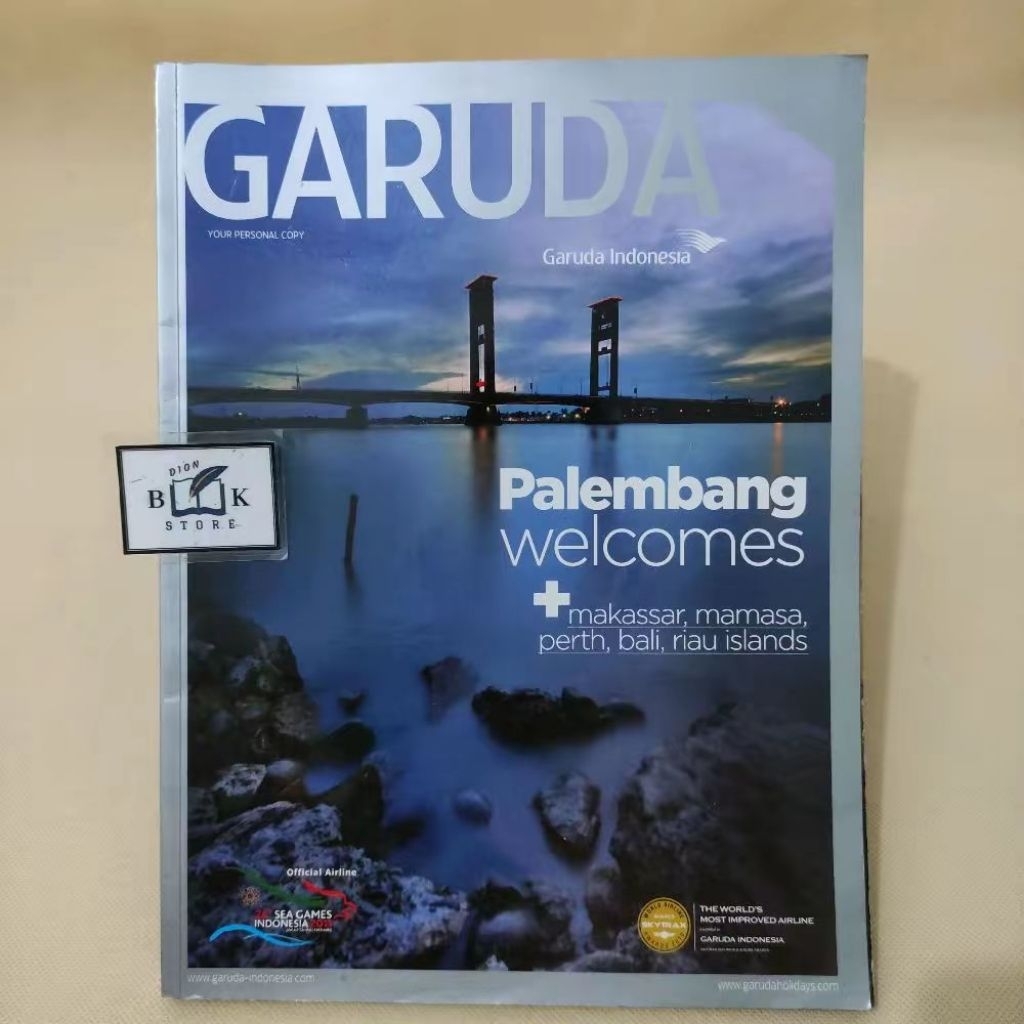 (ORIGINAL) Majalah Garuda Indonesia - Palembang Welcomes + Makassar, Mamasa, Perth, Bali, Riau Islan