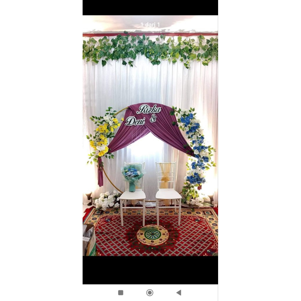 kain dekorasi putih dan pink