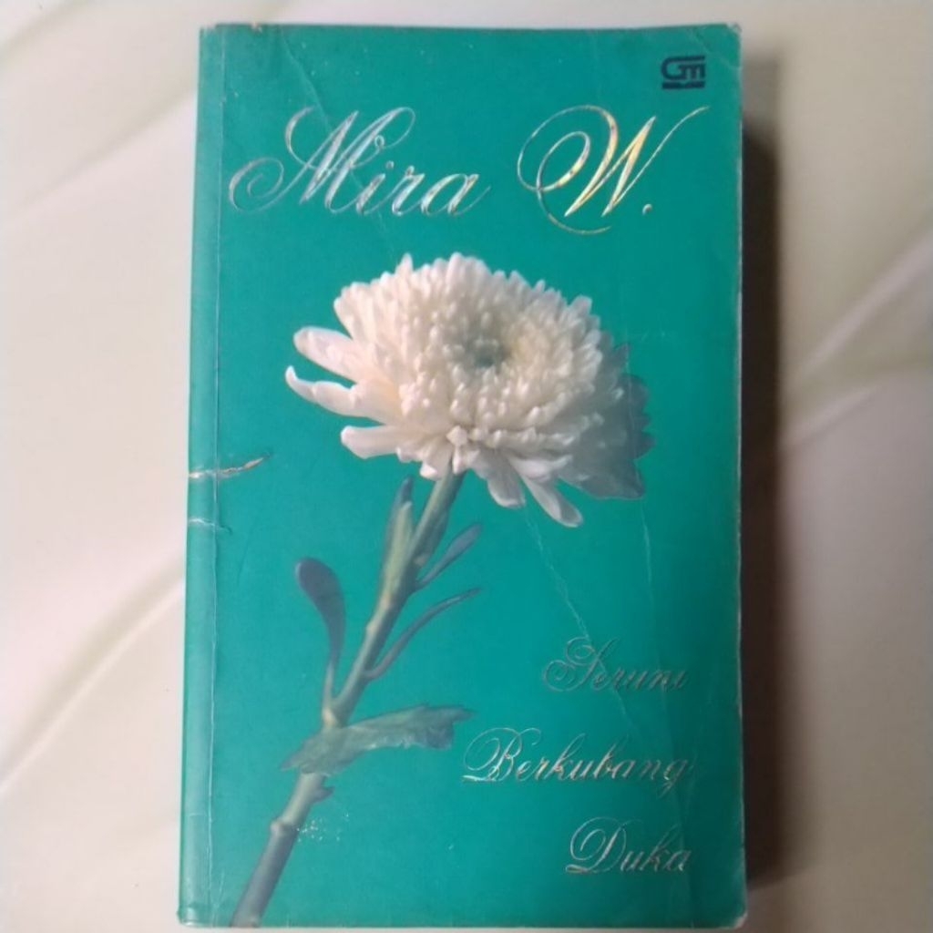 Novel Seruni Berkubang Duka - Mira W