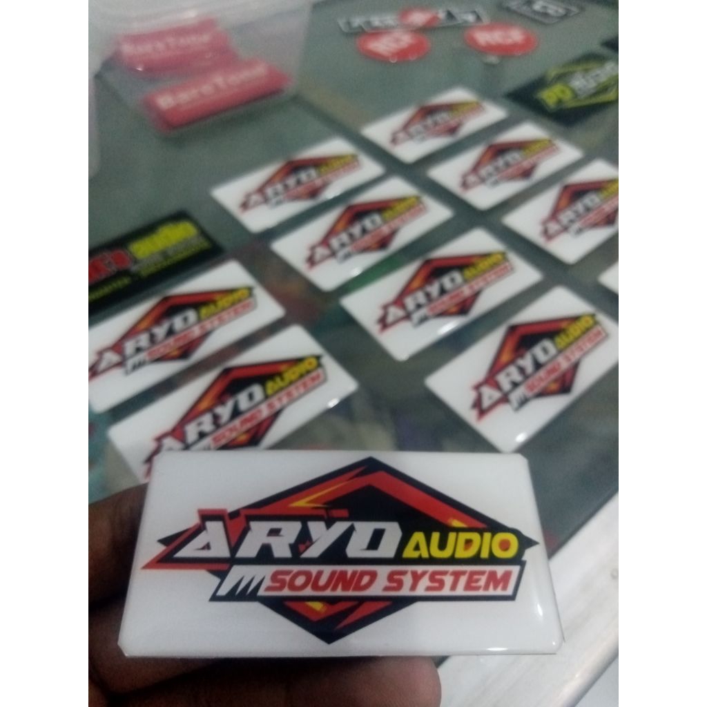 Custom Emblem Resin Ukuran Besar