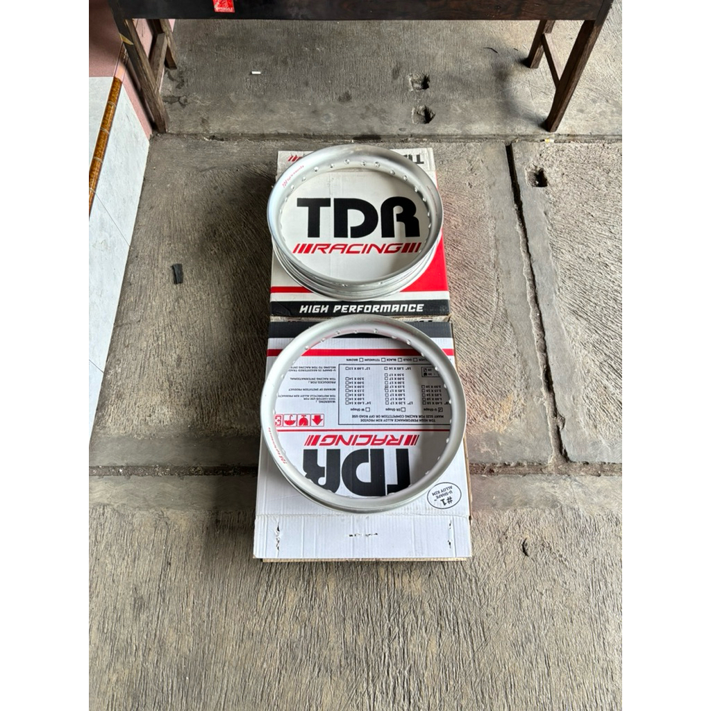 VELG TDR U SHAPE HOLE 28 215/250 RING 17 SILVER SUPERMOTO BEBEK