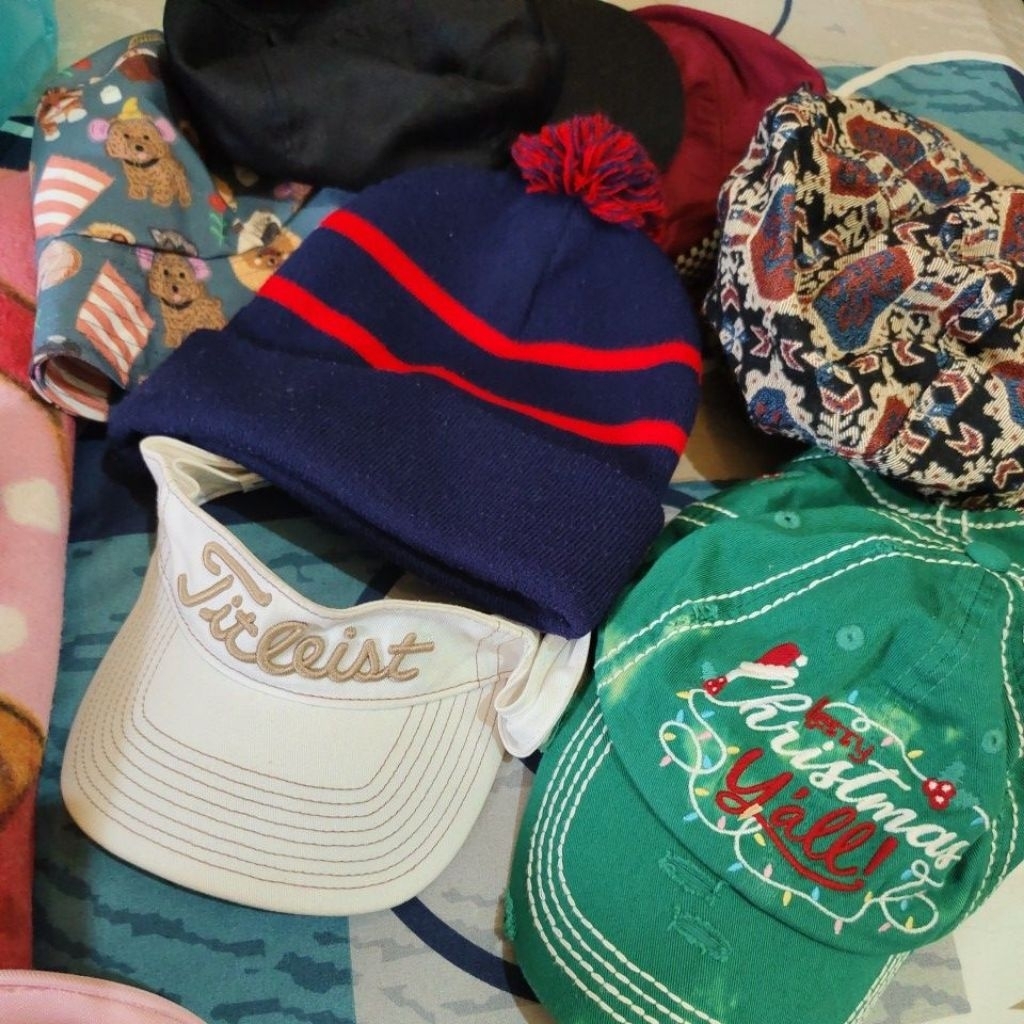 preloved topi christmas bucket hat ideku topi olga beanie