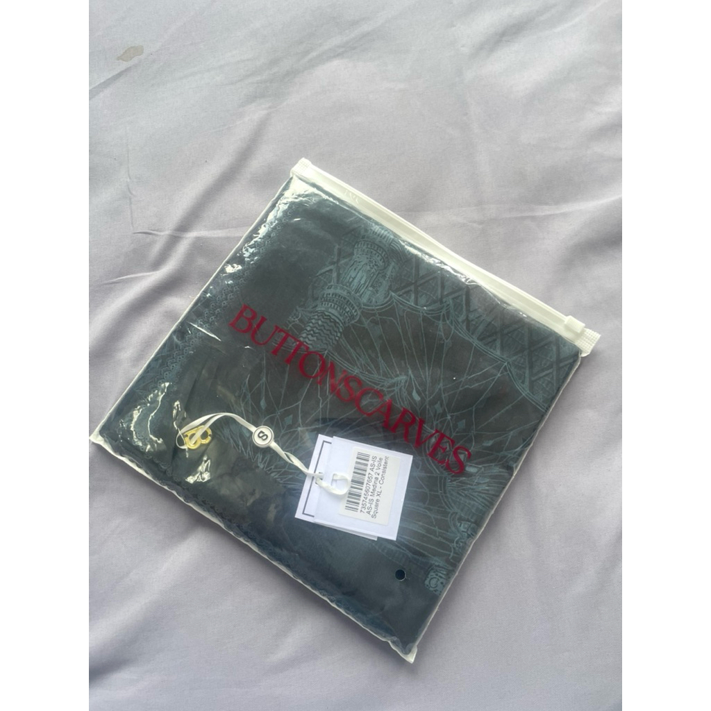 RARE Buttonscarves AS IS Medina 2 Voile XL - Consistent