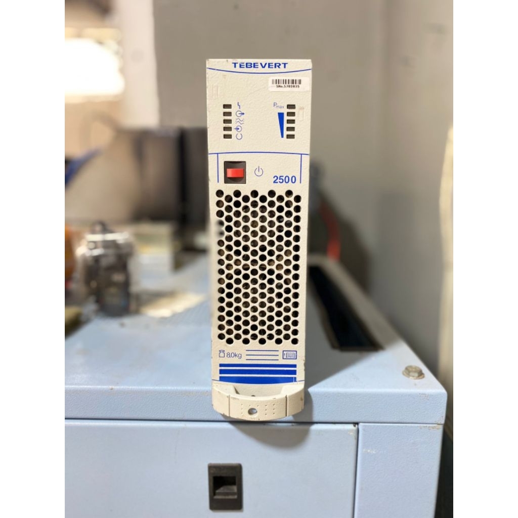 Inverter Tebevert 2500