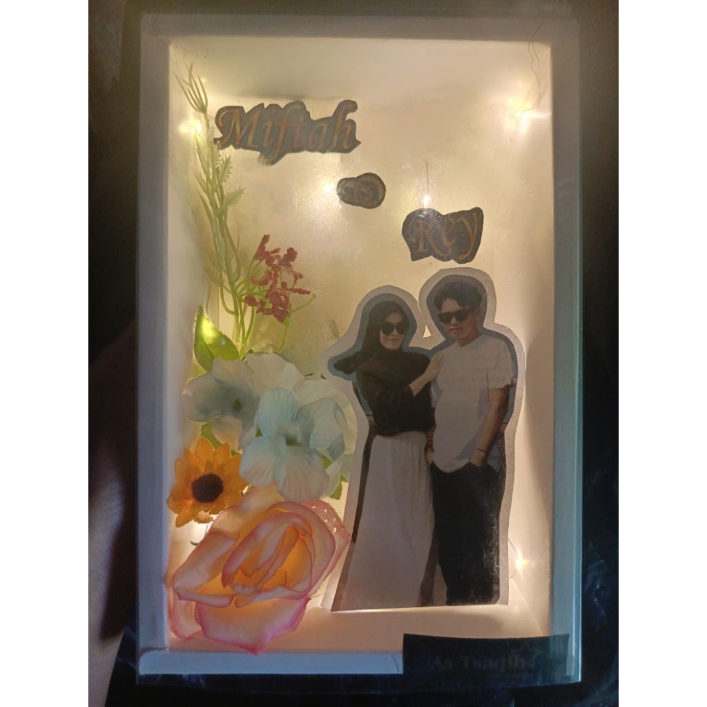 

Gift box flower happy birthday, wedding and Graduate