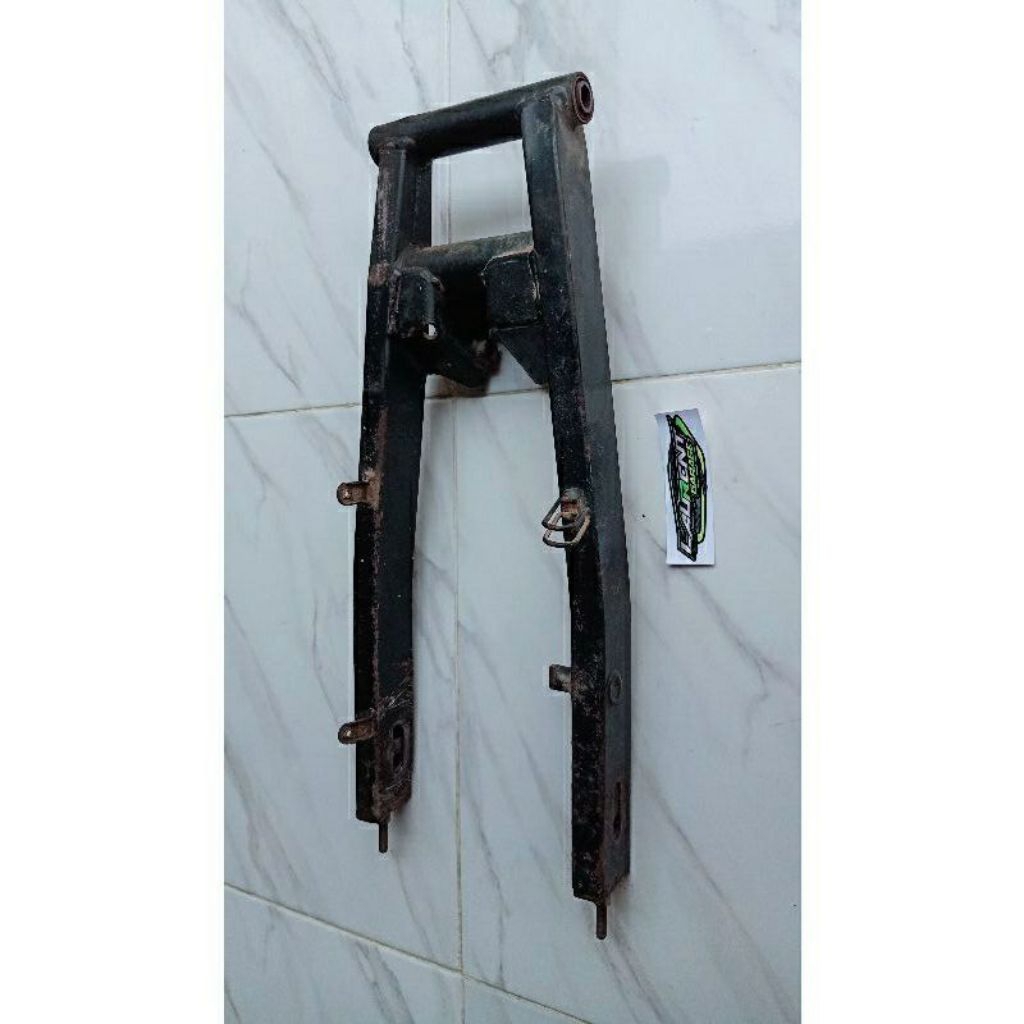 swing arm sasis satria Fu 150/original copotan