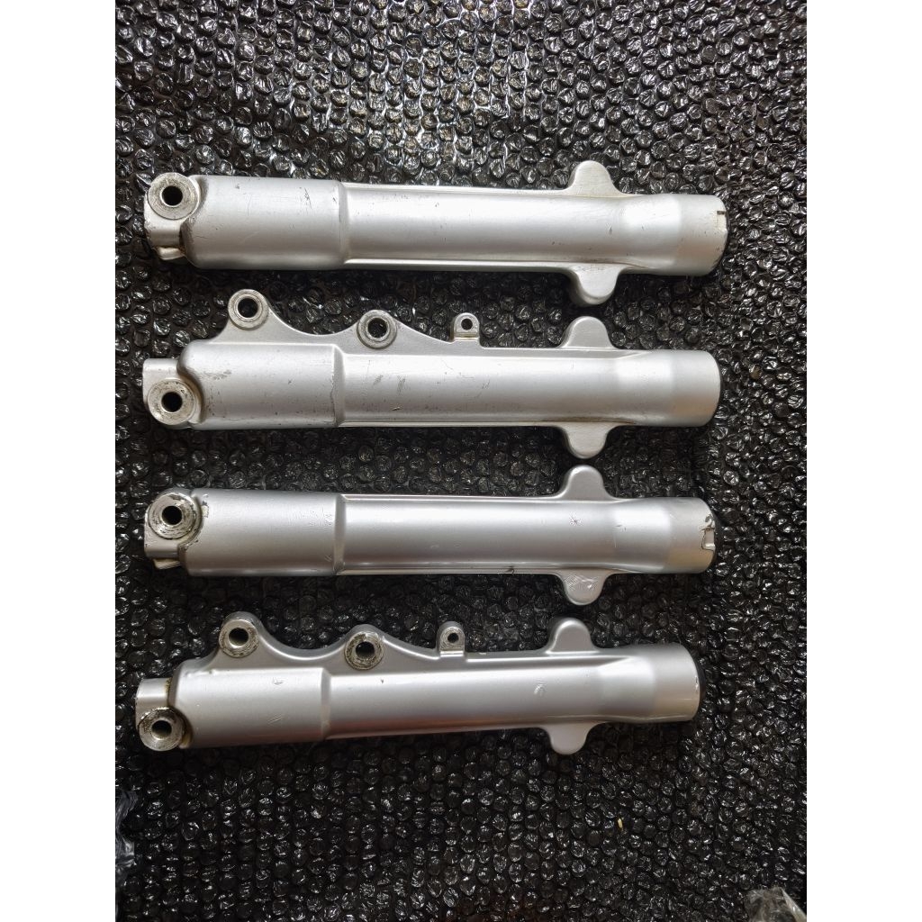 bottom shock Yamaha Nouvo depan