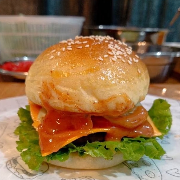 

[Mamami] Beef Cheese Burger