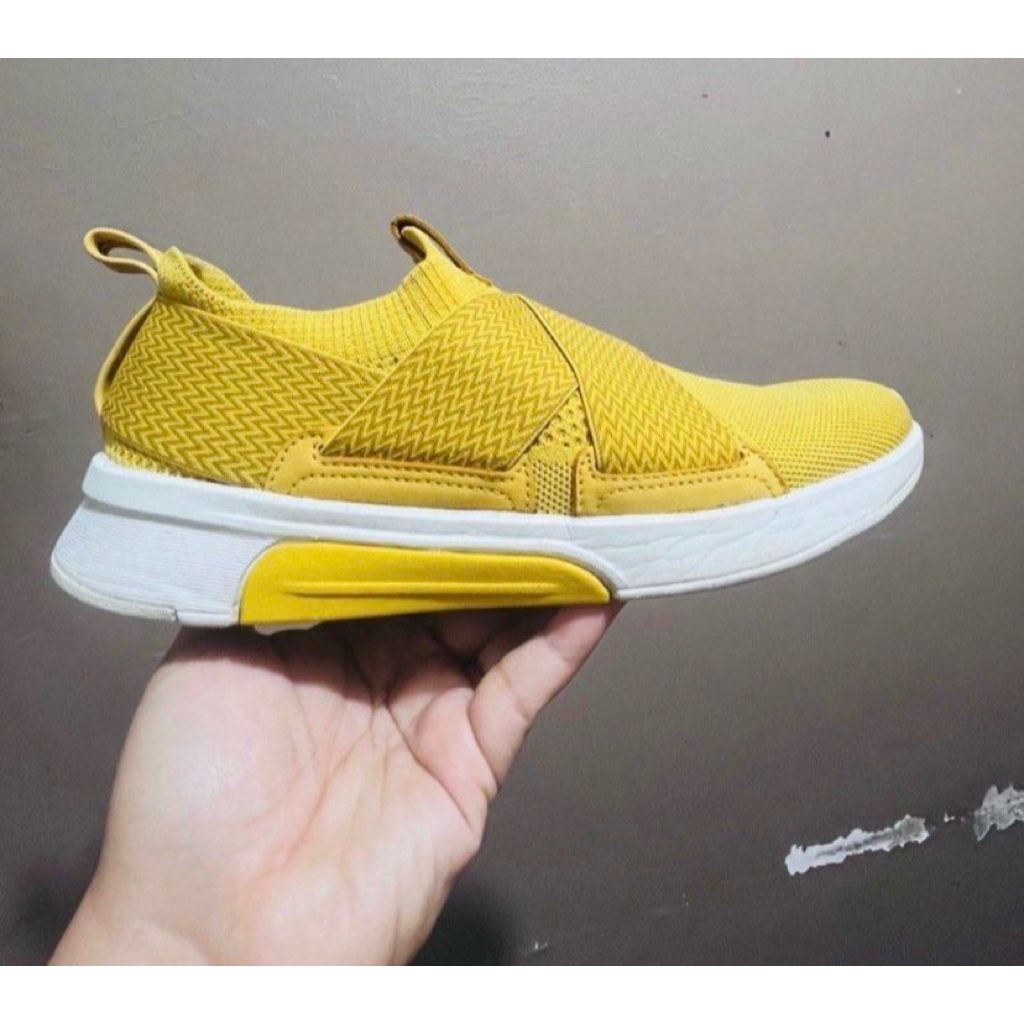 skechers vs mark nason preloved