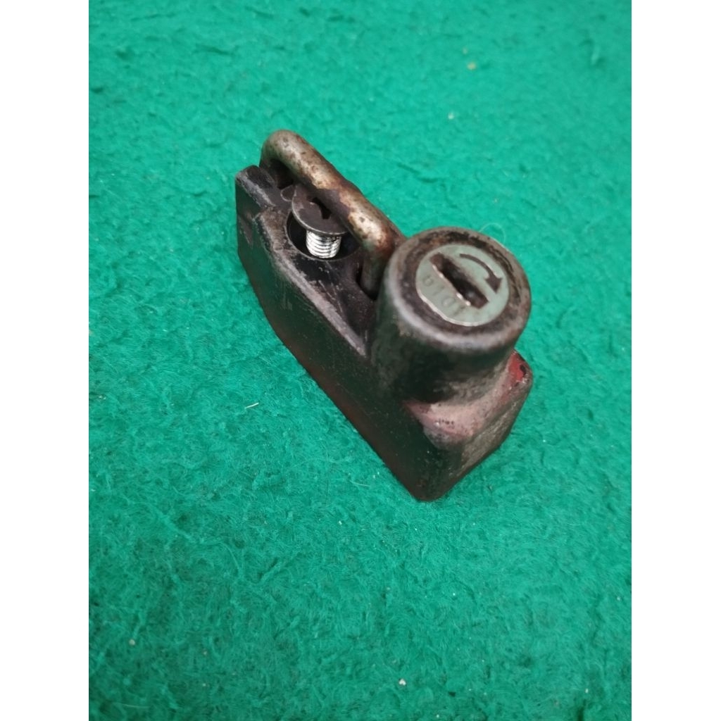 helmet holder yamaha L2G