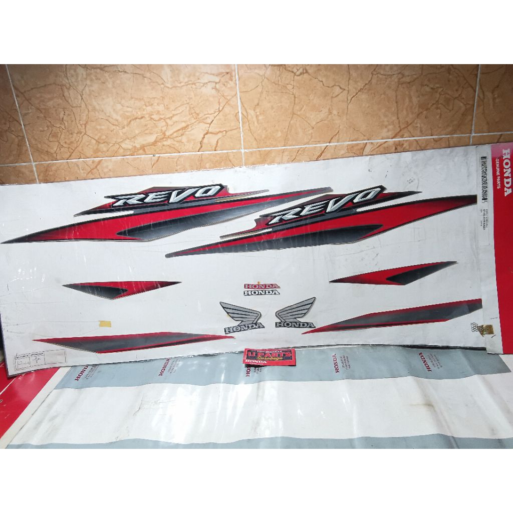STRIPING COVER BODY REVO 100 LANCIP SET ORIGINAL AHM