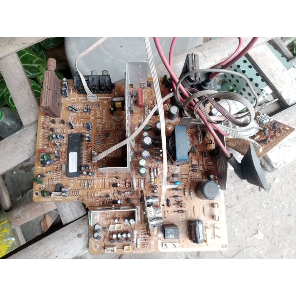 mesin tv akari 21" mati