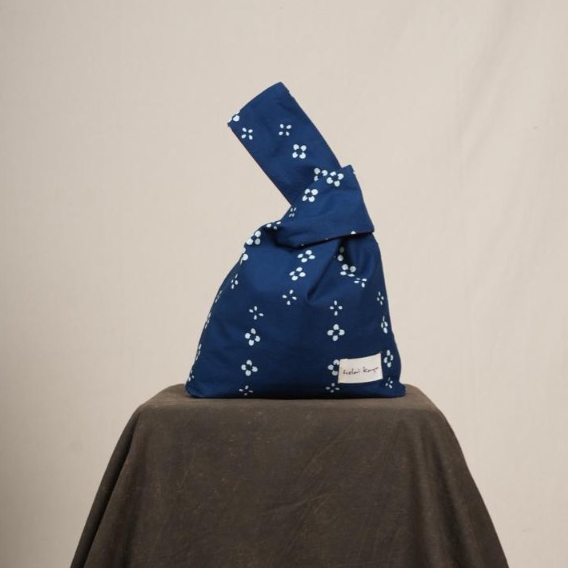 KNOT Bag Reversible Batik | Tas Batik | Clutch Batik | Handbag Batik | Tas Kondangan Batik