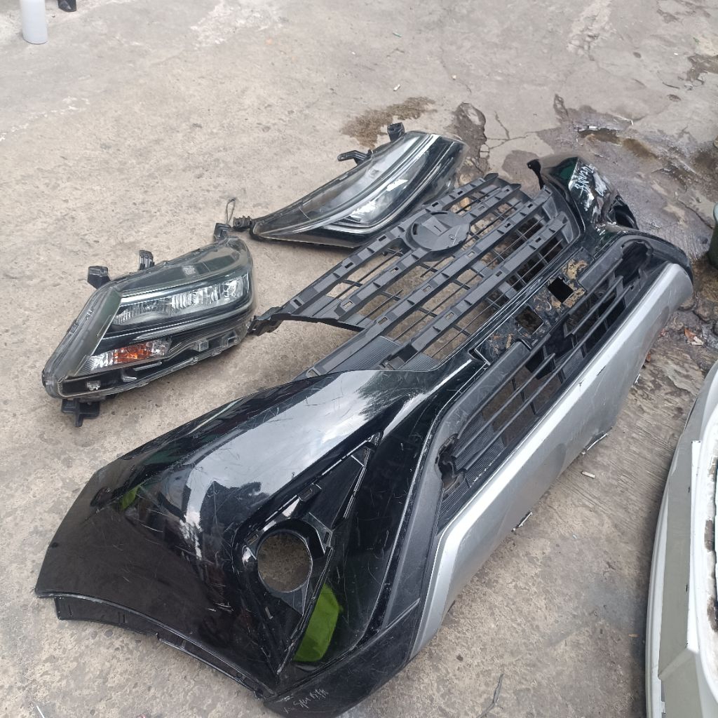 bemper headlamp lampu depan rush 2020 ori