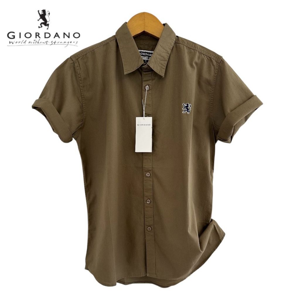 Kemeja Giordano Pria Lengan Pendek Slim Fit