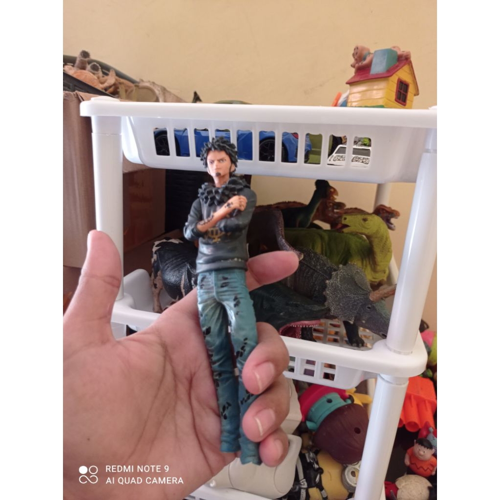 JUNK FIGURE ANIME - Law (Preloved)