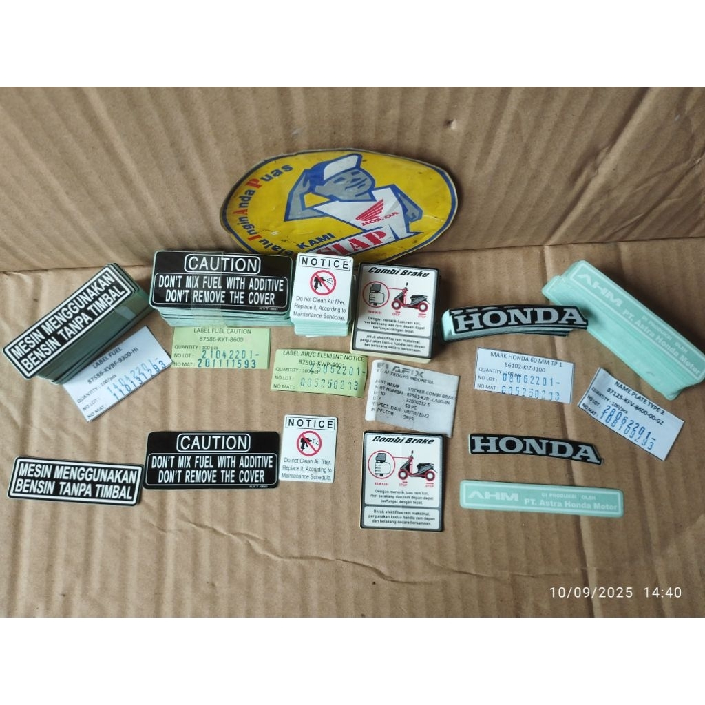 stiker sticker label set honda kecil batok cover lampu depan peringatan caution tangki tanki bensin 