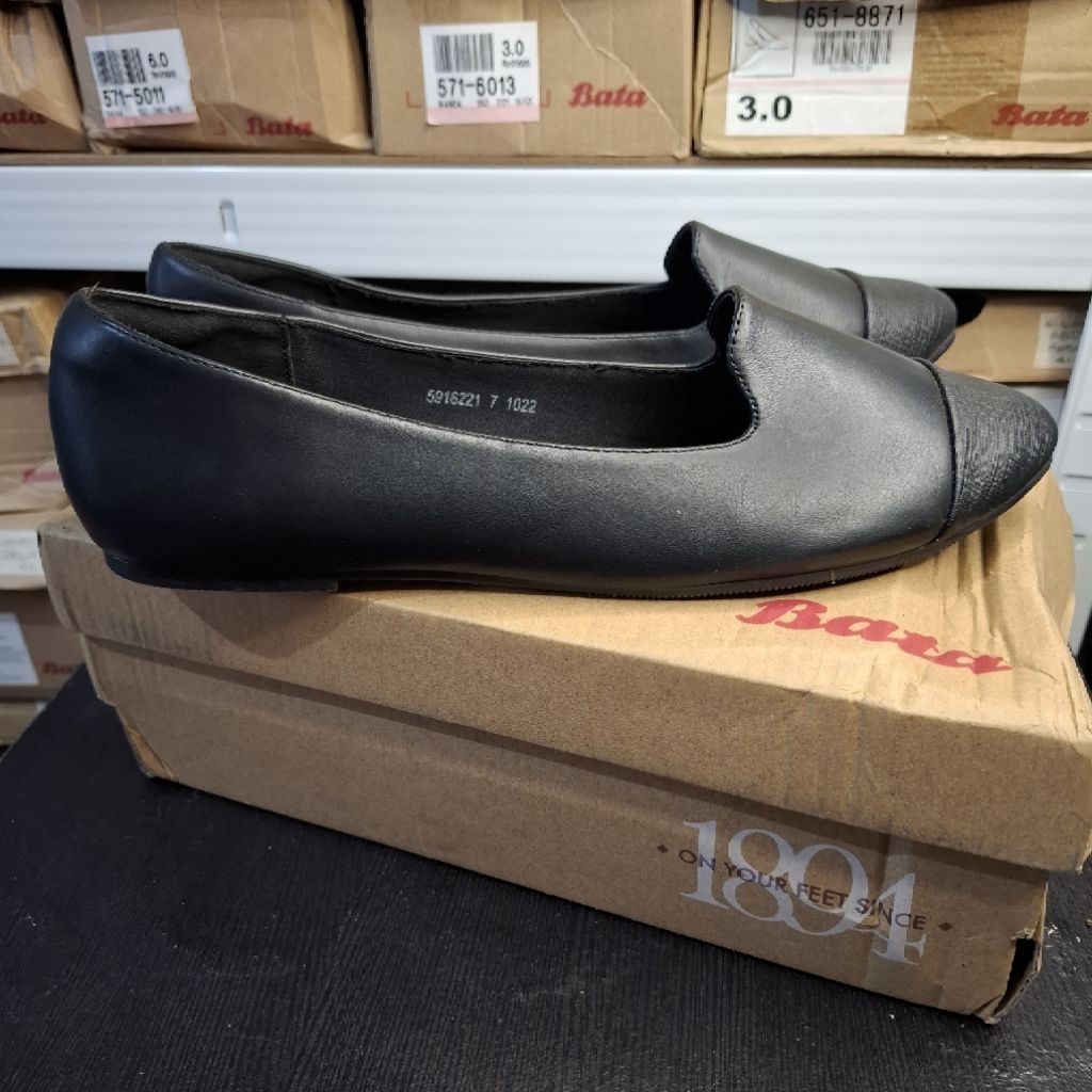 Bata RedLabel Flatshoes Wanita