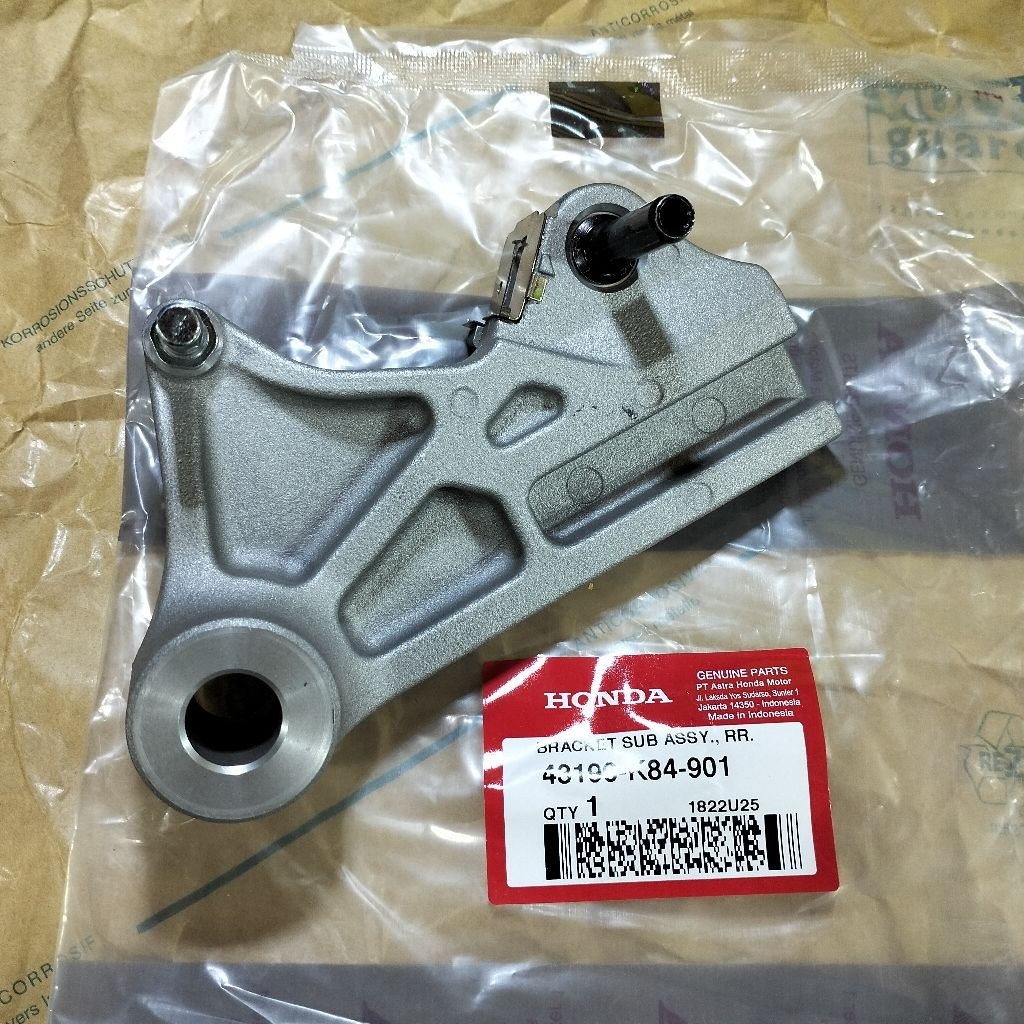 dudukan kaliper rem belakang crf 150 bracket kaliper rem belakang crf 150
