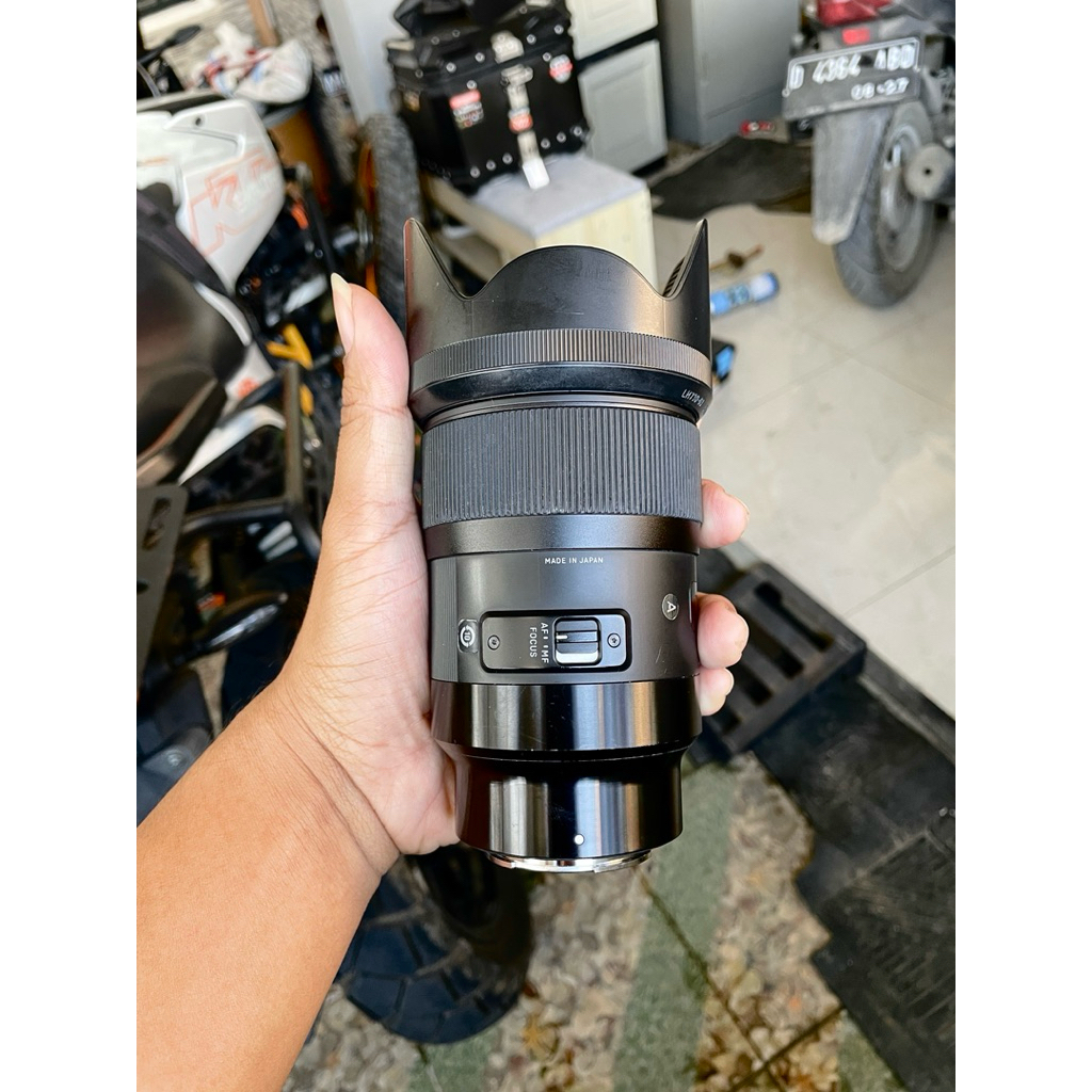 Lensa Sigma Art Sony 35mm F1.4