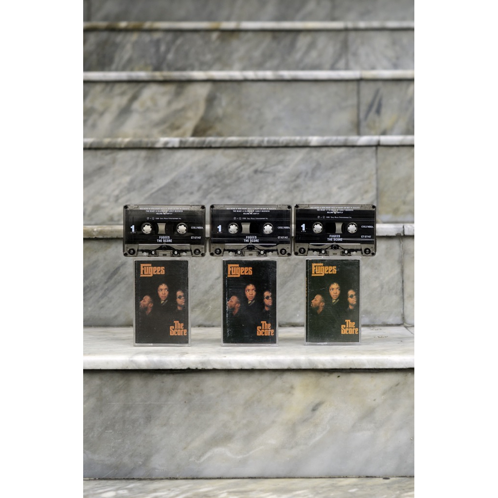 (Laku Offline Store) Kaset pita Fugees The Score