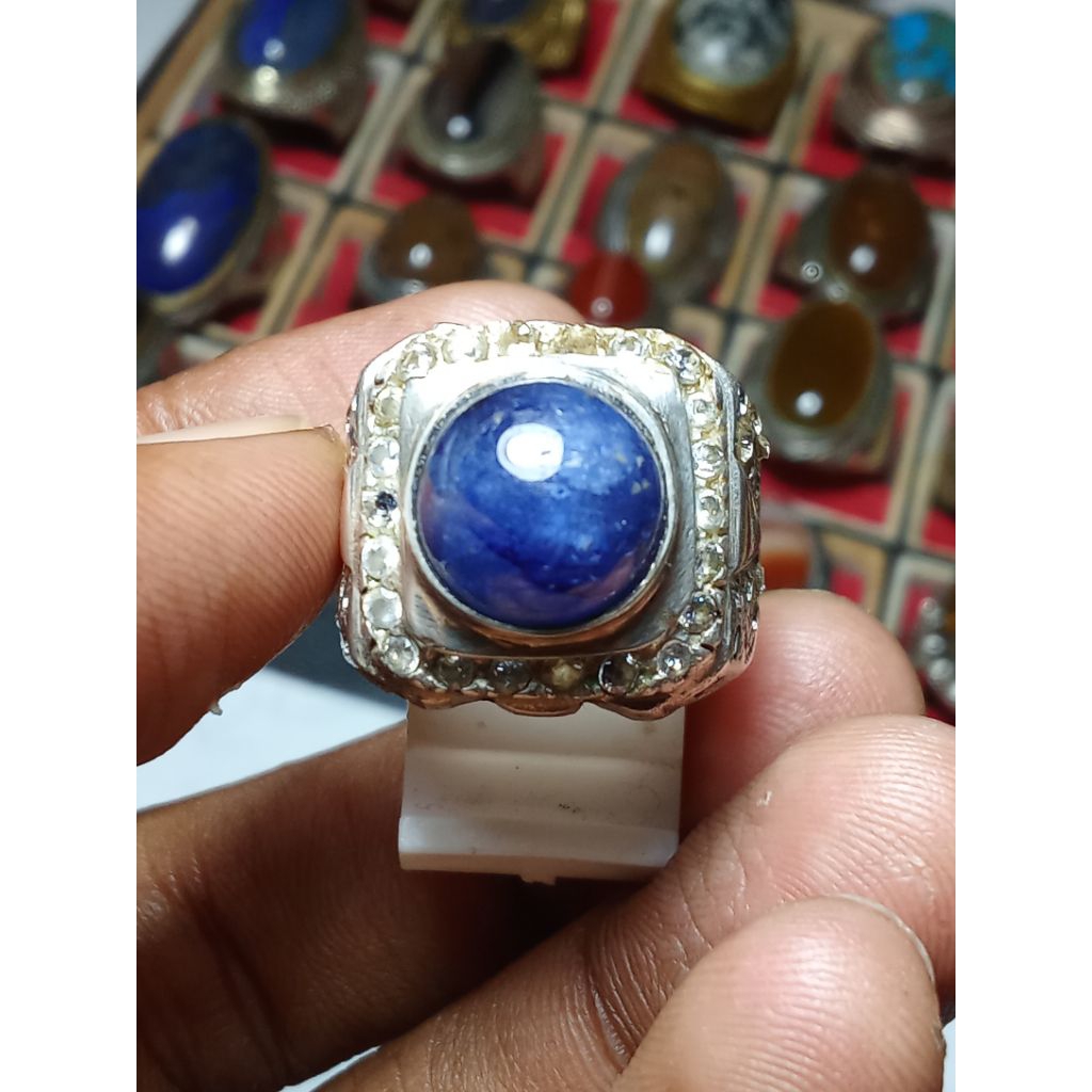 batu permata blue safir afrika