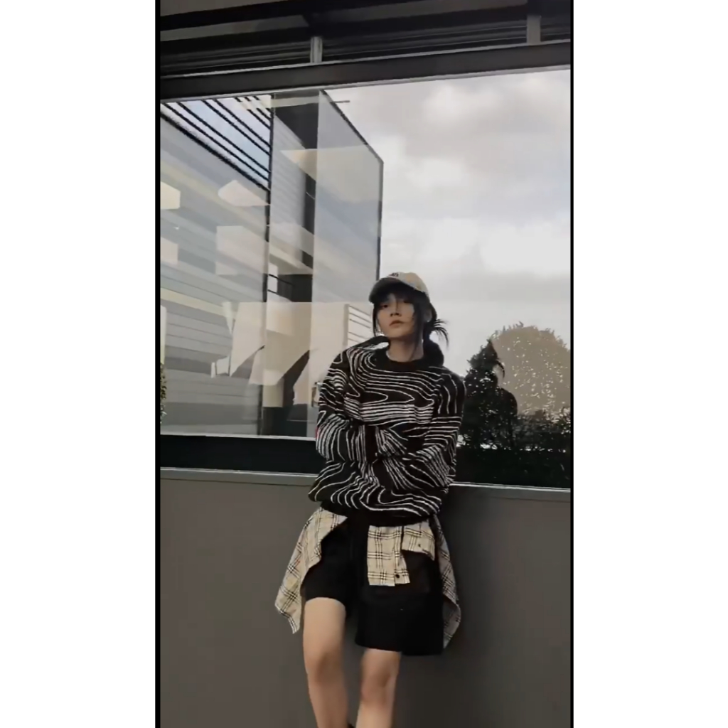 Sweater Rajut Wanita Jirey Hitam Oversize