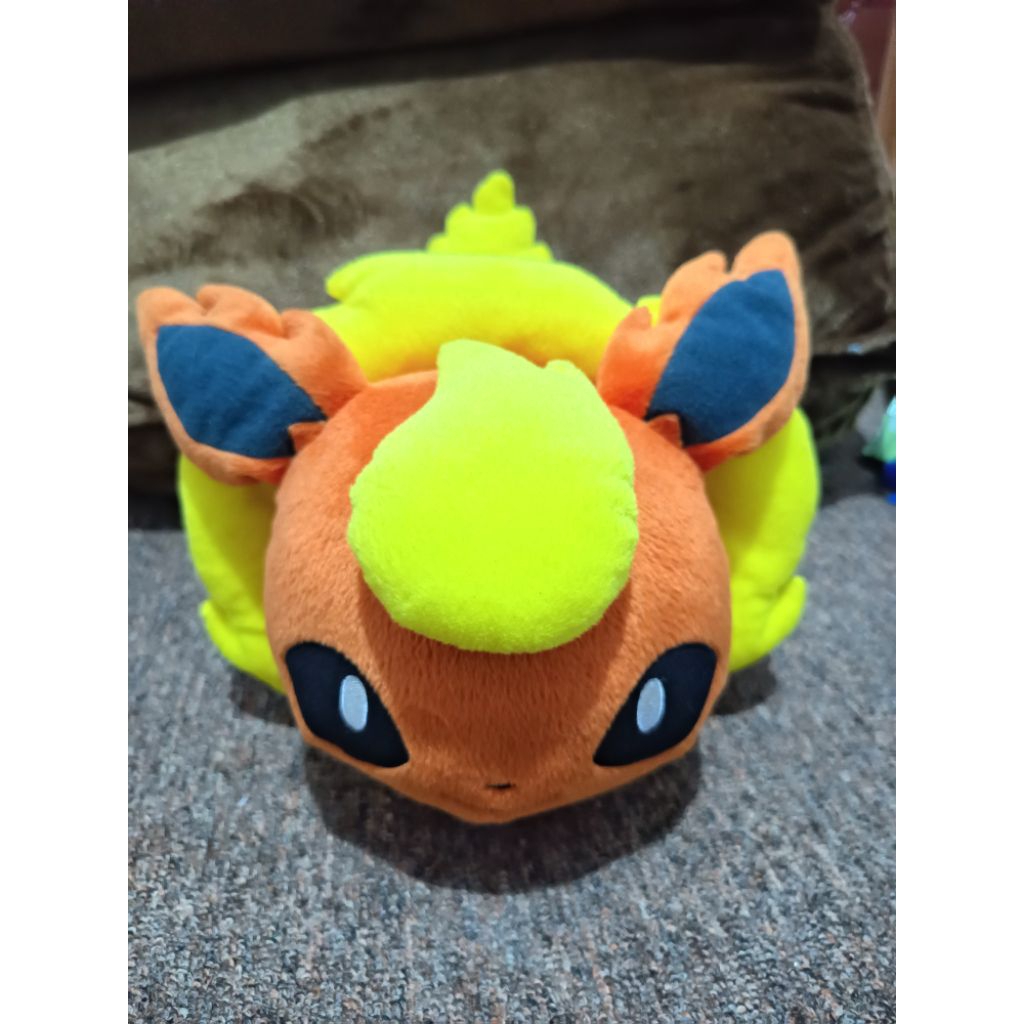 Boneka Pokemon tsumtsum Jumbo Flareon