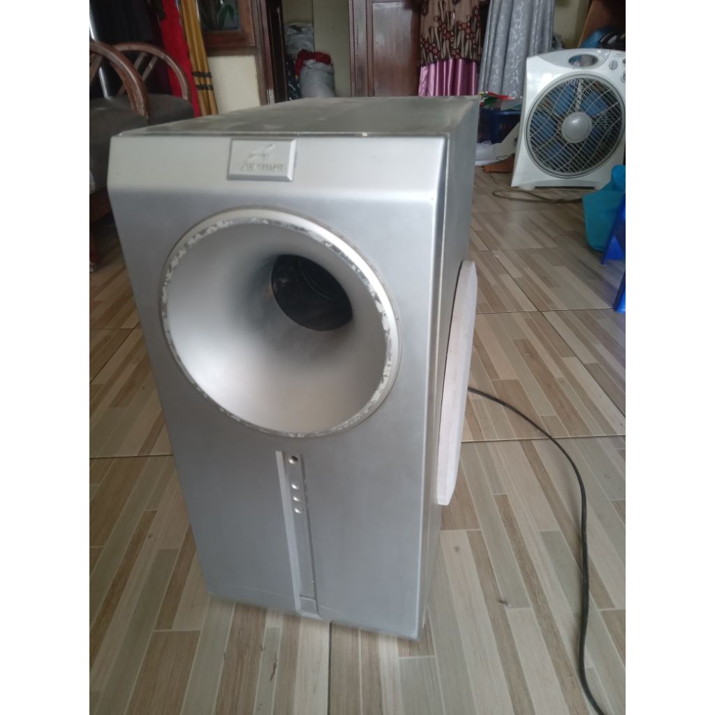 Polytron SWF 168H subwoofer aktiv