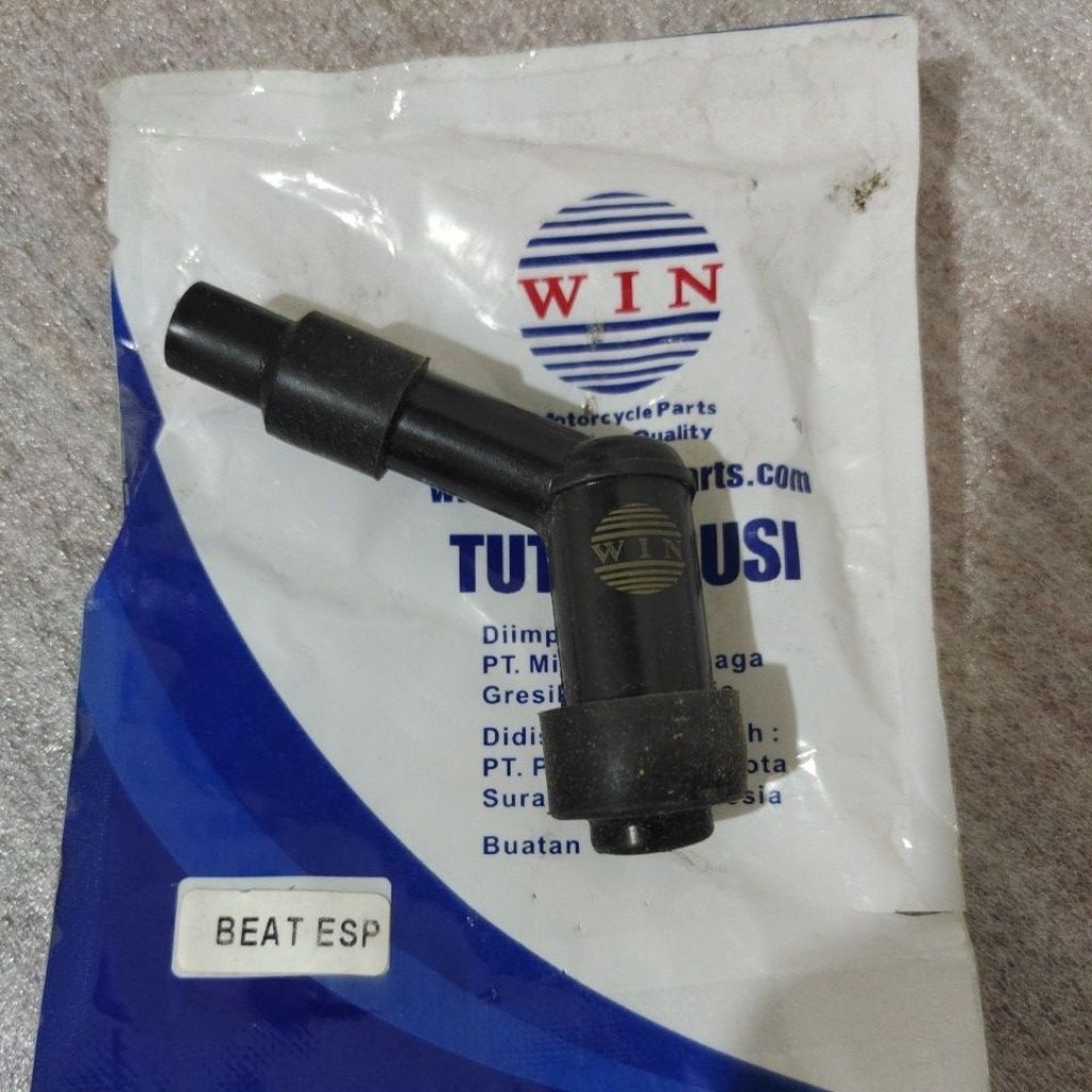 Win cop busiCangklong Kepala Tutup Kop Busi Honda Beat ESP ( SPARK PLUG CAP BEAT ESP ) WIN
