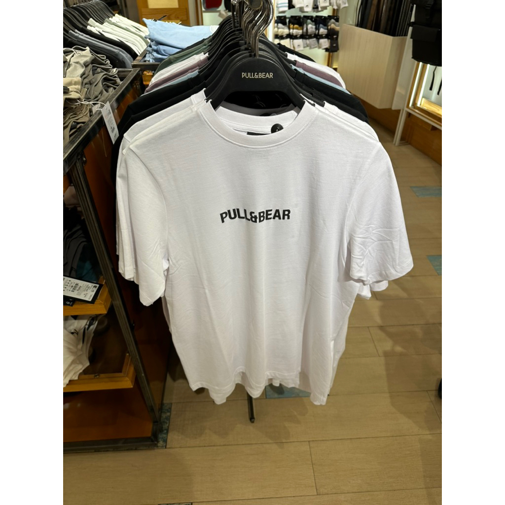 Kaos Logo Pull and Bear Cowok