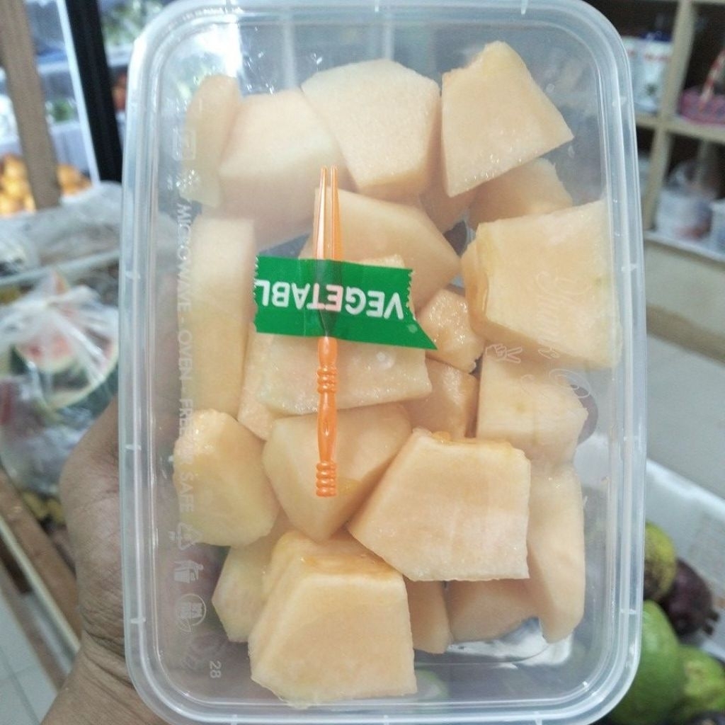 

buah potong melon Orange lokal manis & fresh