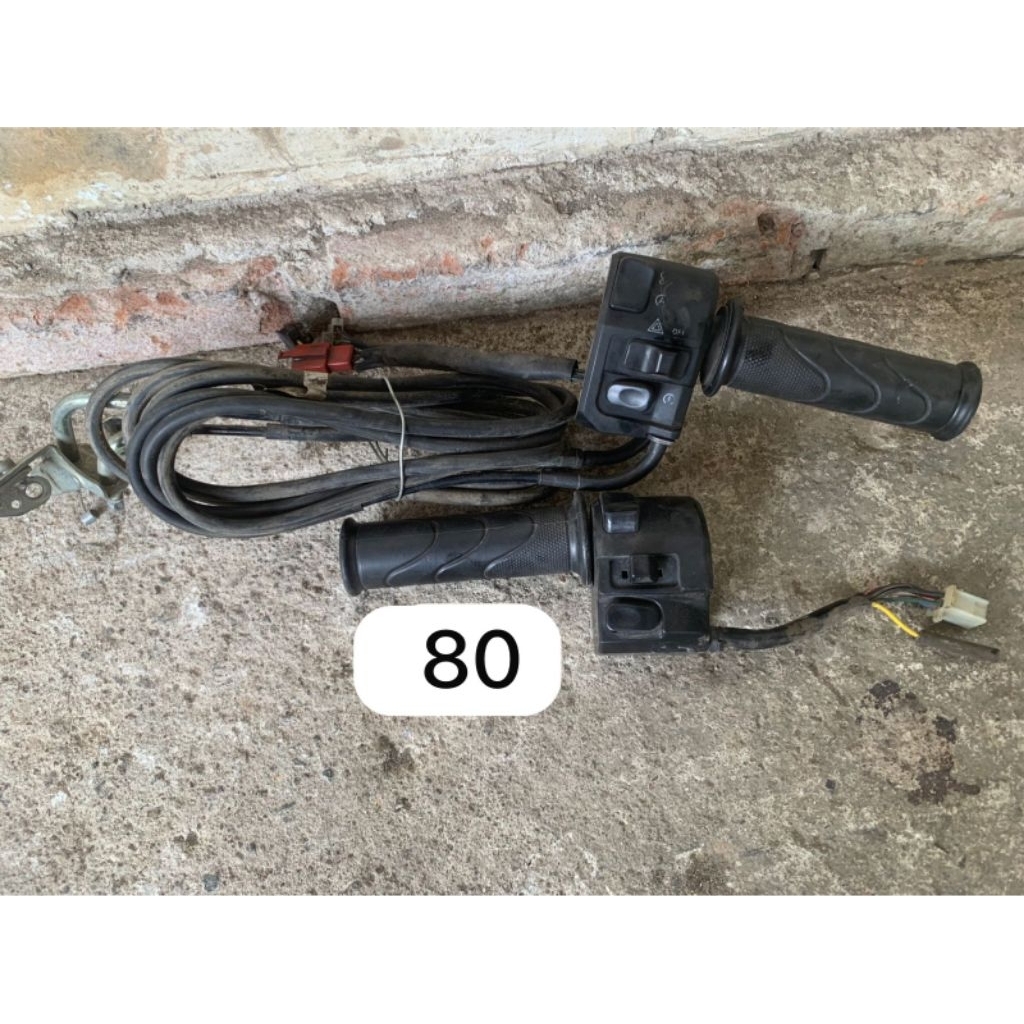 Holder kanan kiri lexi 125