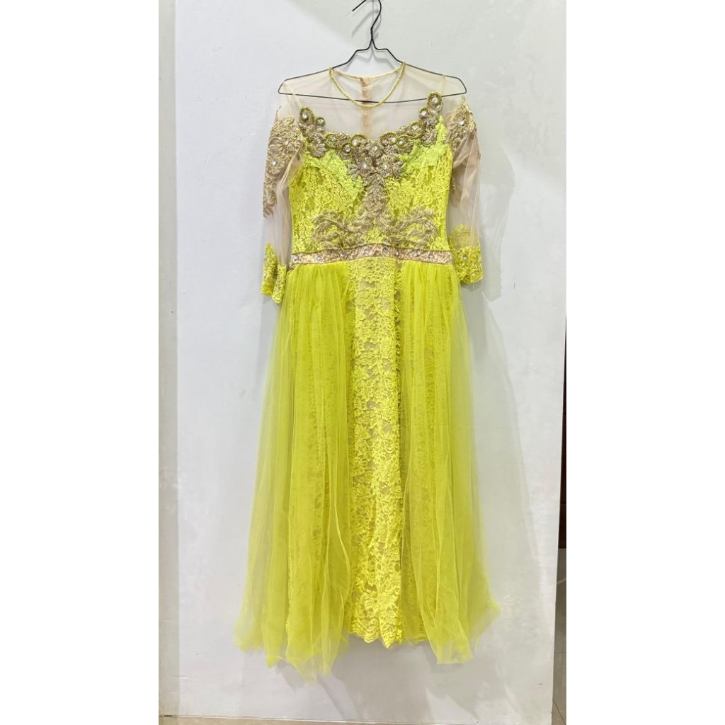 PRELOVED kebaya payet