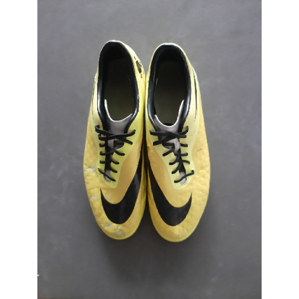 nike hypervenom phatal