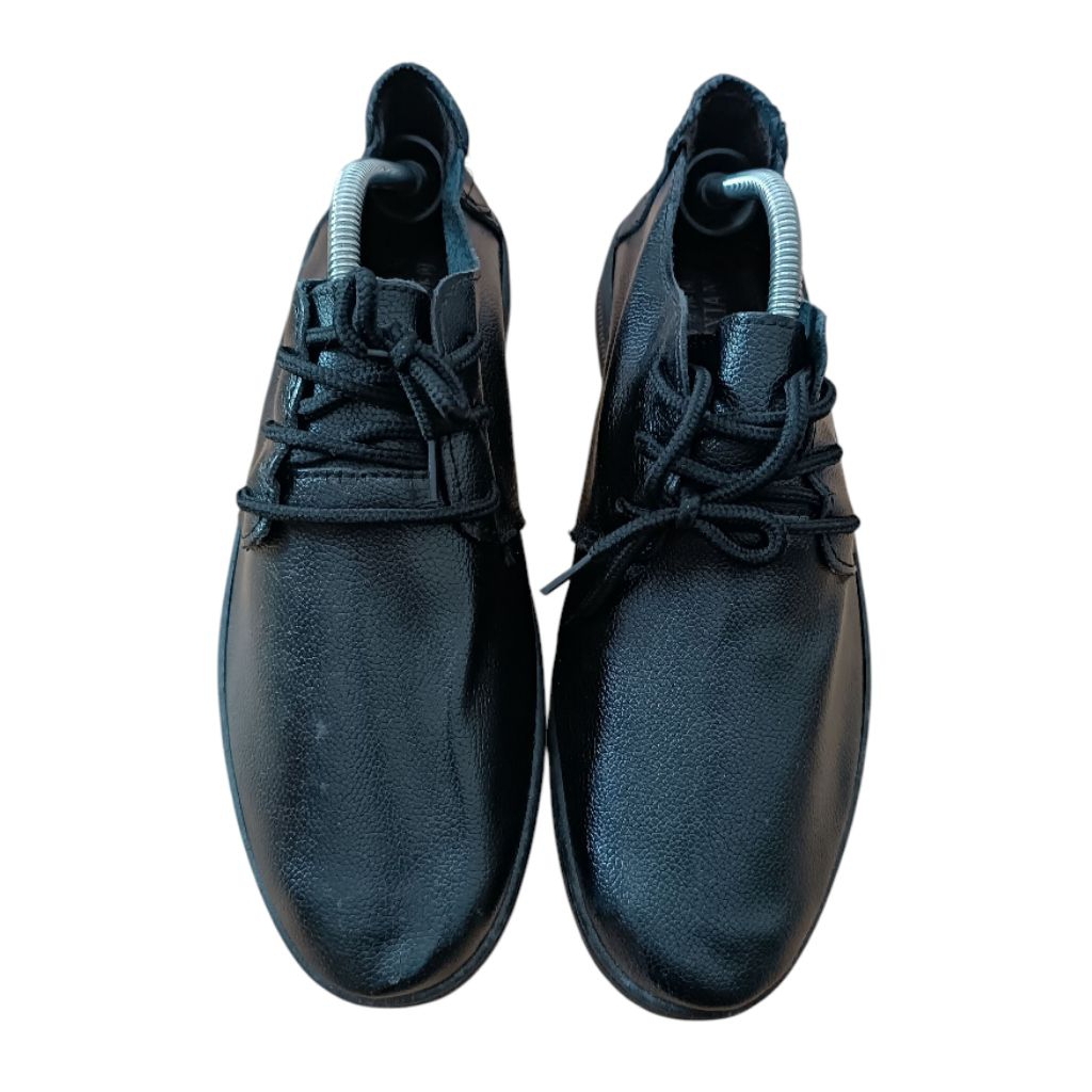 SEPATU PRIA BAHAN KULIT SIZE 45 PRELOVED