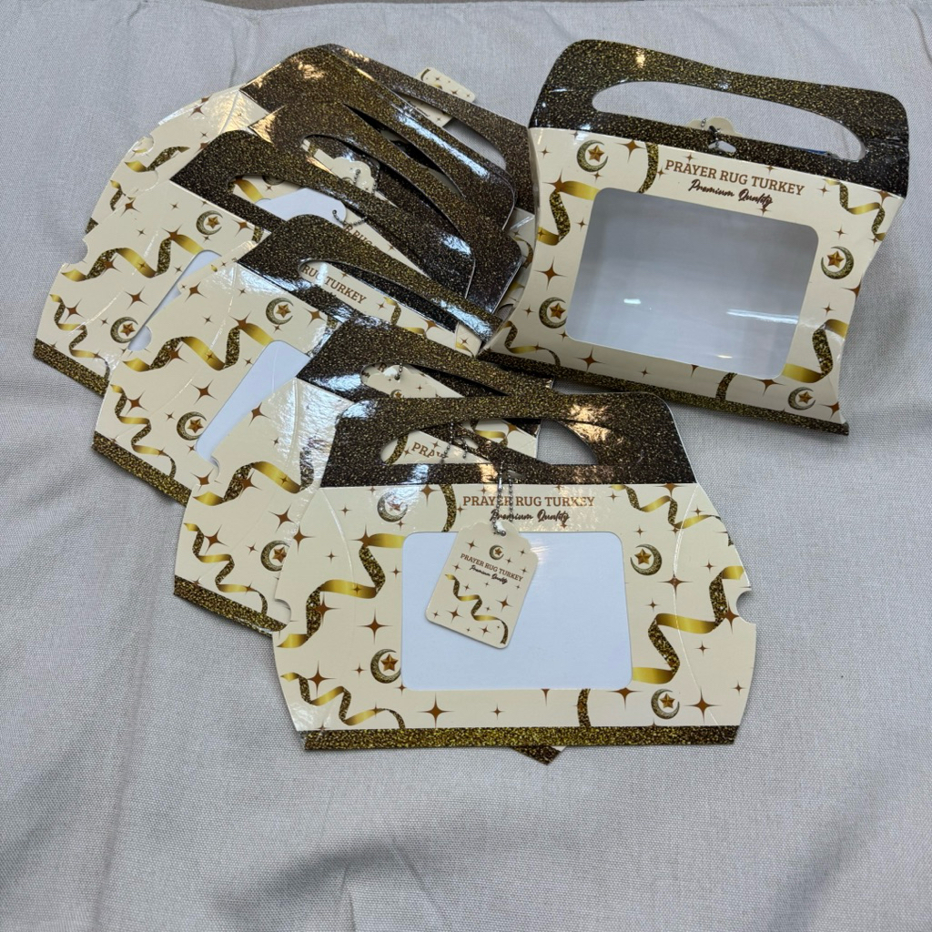 

box kosong isi 10pics cocok untuk kemasan sajadah