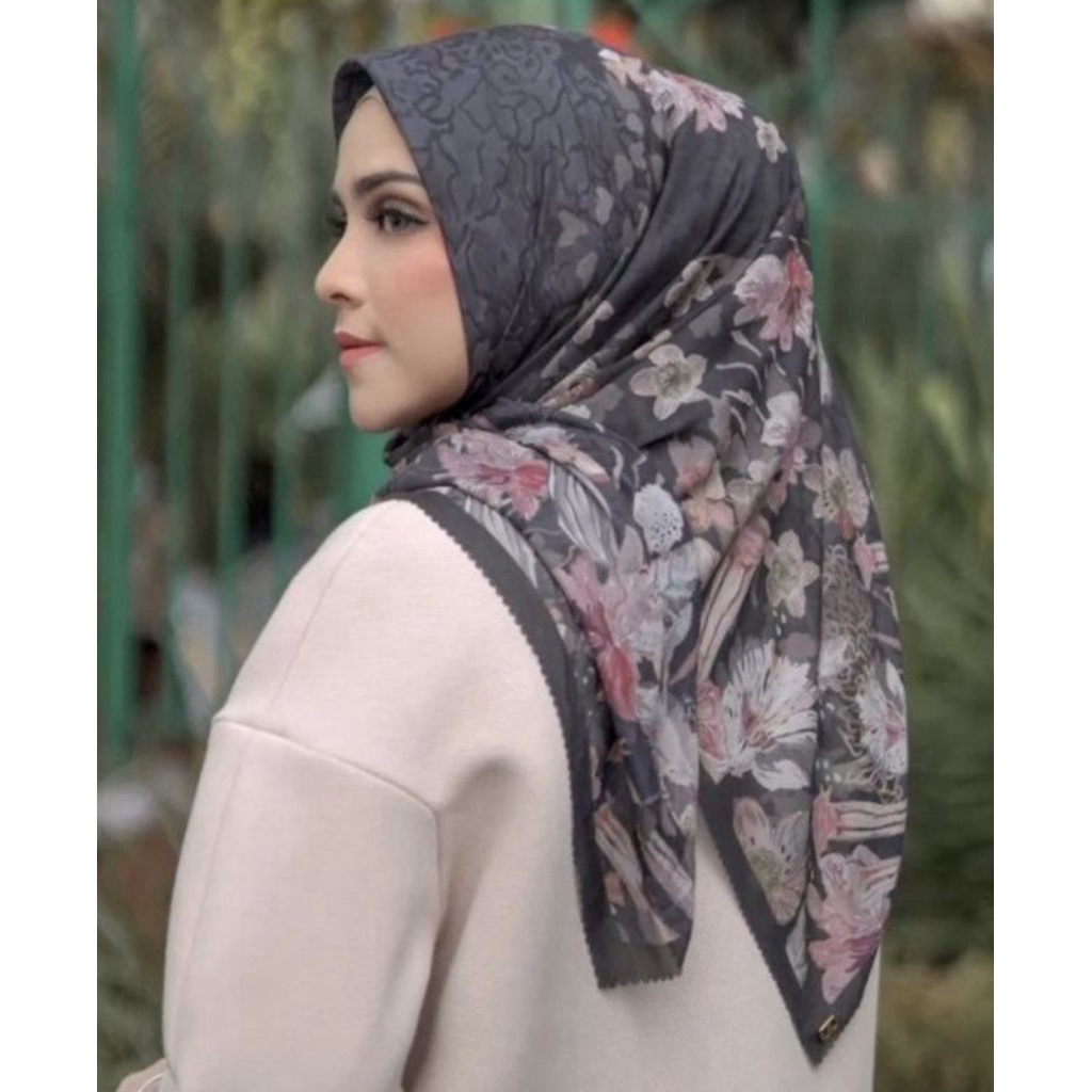 daisy series buttonscarves black pl vvgc