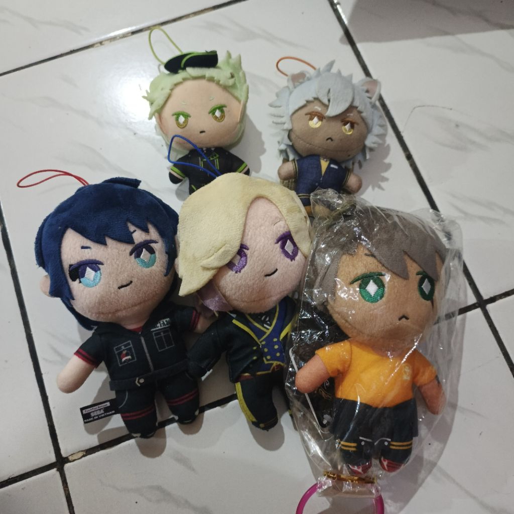 original plush twisted wonderland vil deuce leona sebek howl